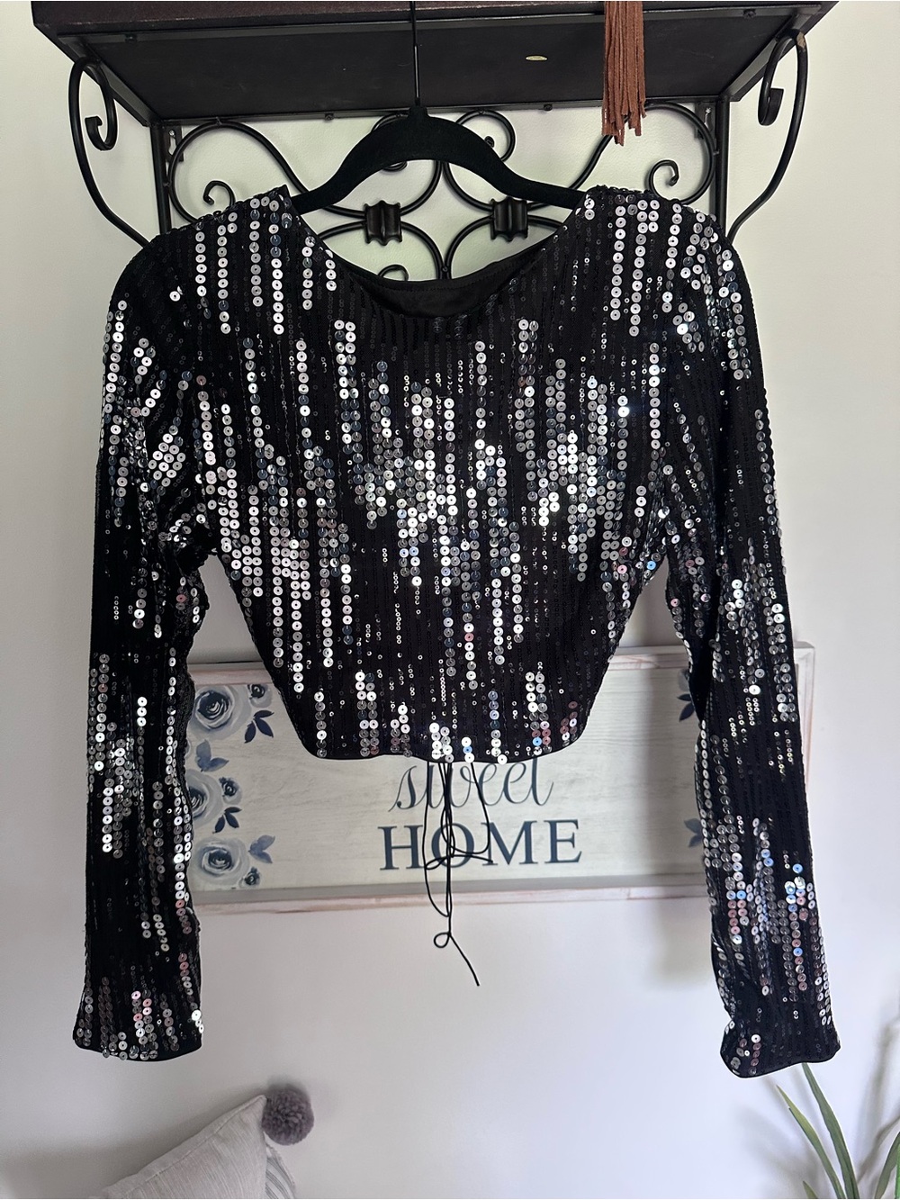 Women's Black Silver Sequin Long-Sleeve open back corset Crop top NWOT